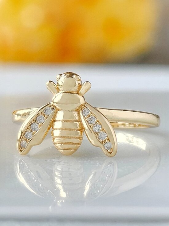Charmed Aroma Jewelry - Adorable Honey Bee ring with gold finish, Charmed Aroma Collection
